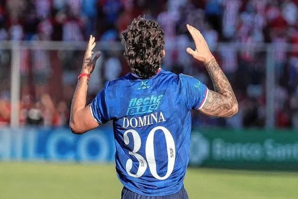 Unión atento por el contrato de Jerónimo Dómina