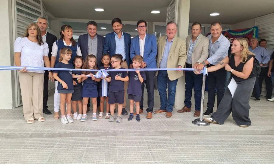 Pullaro y Michlig inauguraron el nuevo edificio del Jardín N° 40 Mariano Moreno