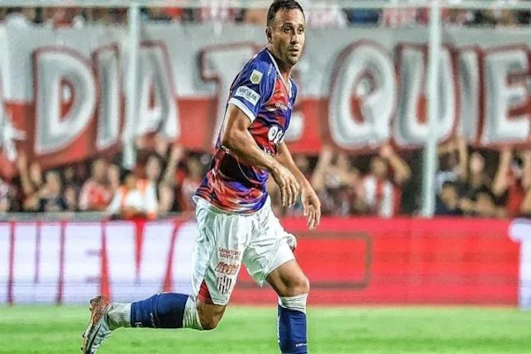 Corvalán habló del complicado momento que vive el equipo
