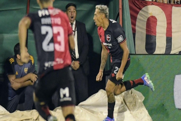 Newell ´s logró un triunfazo ante Boca en el Coloso