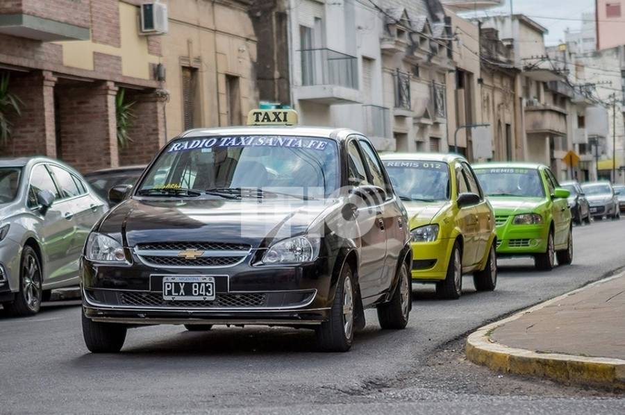 Aumenta la tarifa de taxis y remises 