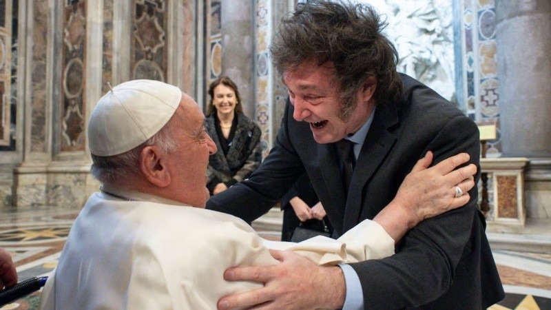 El gobierno decretó siete días de duelo por la muerte del Papa Francisco
