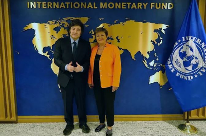 La titular del FMI debió salir a aclarar sus polémicos dichos sobre las elecciones en Argentina