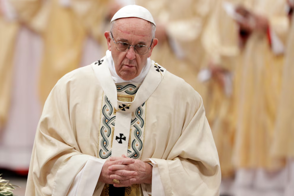 Encuentran noticias falsas sobre la muerte del papa