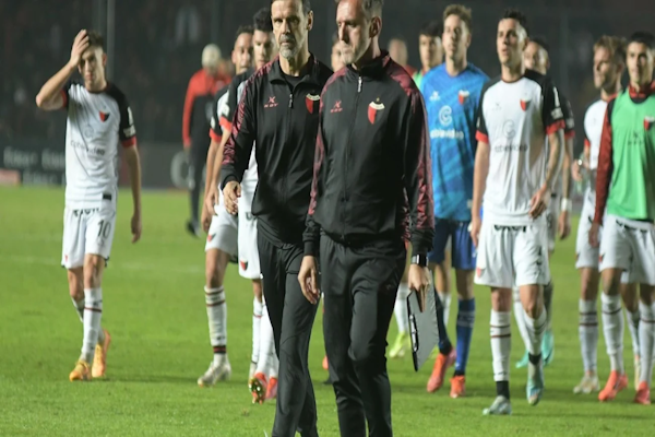 Hasta Bernardi está mufado y Colón sigue cayendo en picada