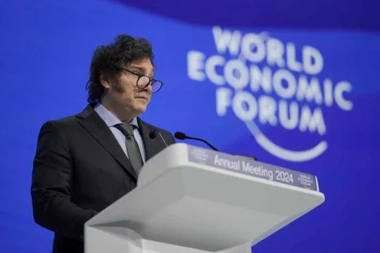 Milei dijo que la inflación se terminará a mitad del año próximo y pidió 