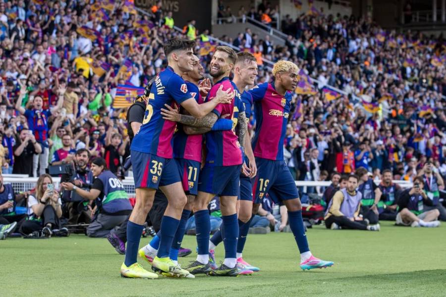 Barcelona lo dio vuelta ante el Real Madrid y quedó al borde del título en LaLiga