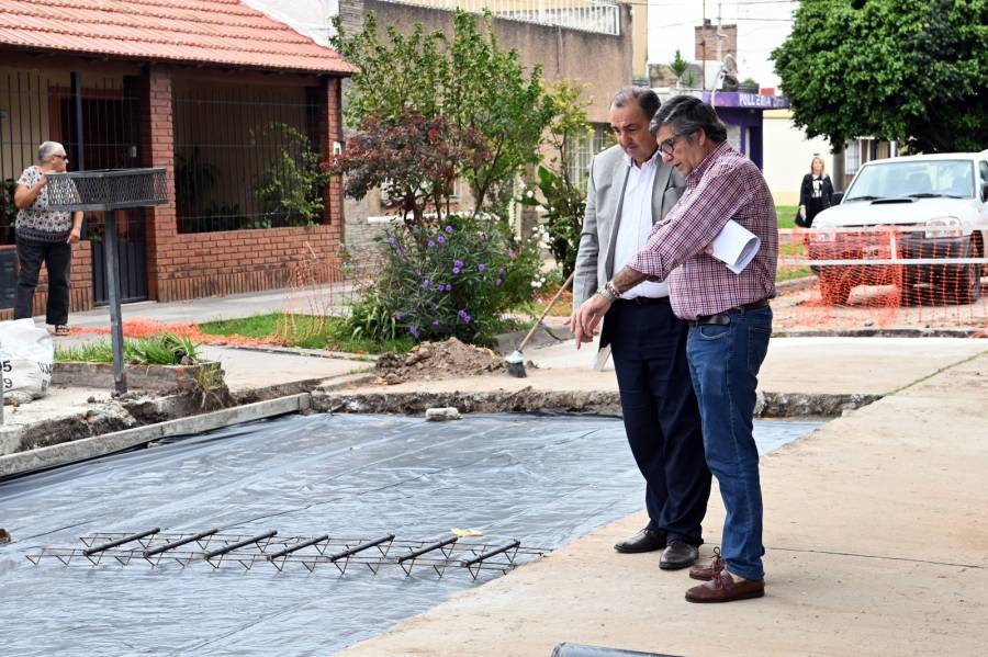 “Estamos bacheando los lugares más críticos de la ciudad”