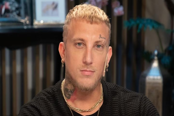 Circula una foto de El Polaco besando a una famosa de la movida tropical