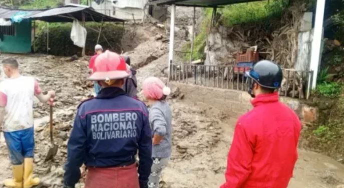 Venezuela: fuertes lluvias dejan más de 8.000 familias aisladas