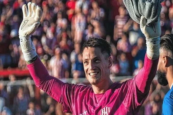 Thiago Cardozo se va de Unión y busca un arquero