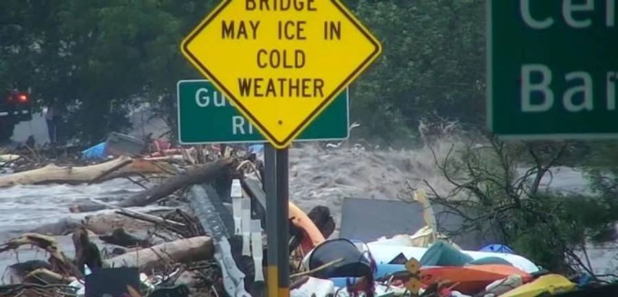Inundaciones devastadoras en Texas: 49 muertos y una veintena de niñas desaparecidas