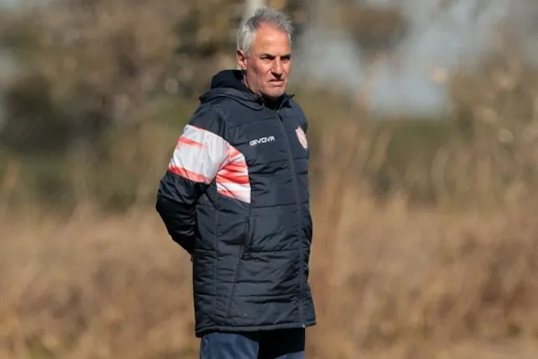 Unión trabajó con el equipo titular definido 