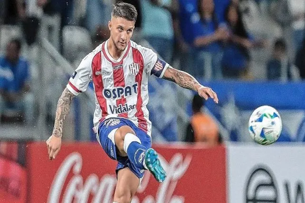 Racing interesado en llevarse a Franco Pardo