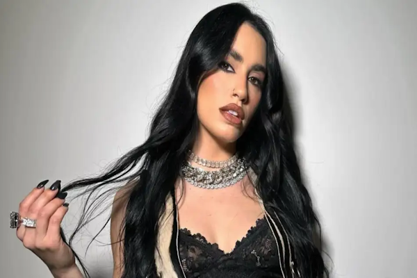 Lindo gesto de Lali Espósito con una pequeña fan en Santa Fe