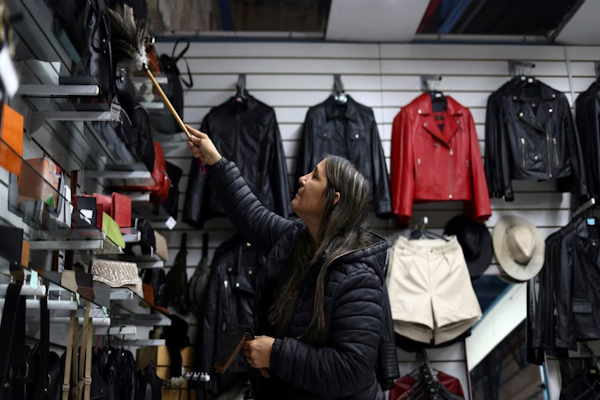 De Chile a Paraguay: ropa, comida y tecnología más barata para los argentinos