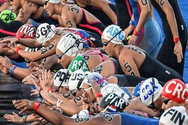 Aguas abiertas en Singapur: Ichika Kajimoto ganó la prueba de los 3km