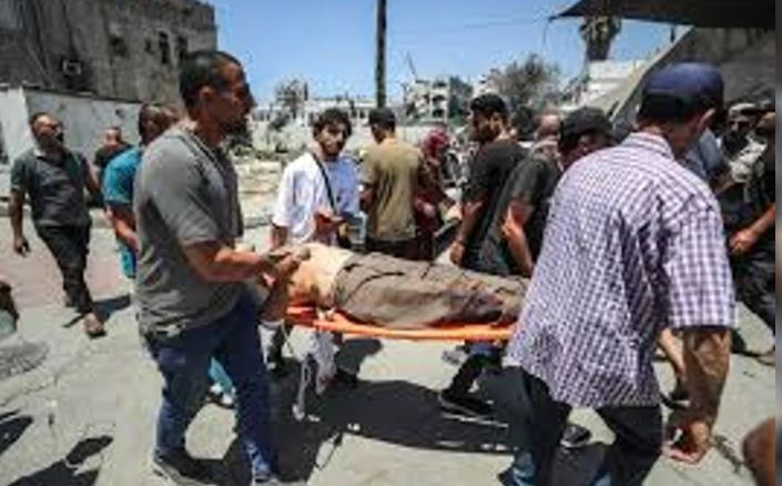 Ejército israelí mata al menos 73 palestinos mientras esperaban ayuda humanitaria en Gaza