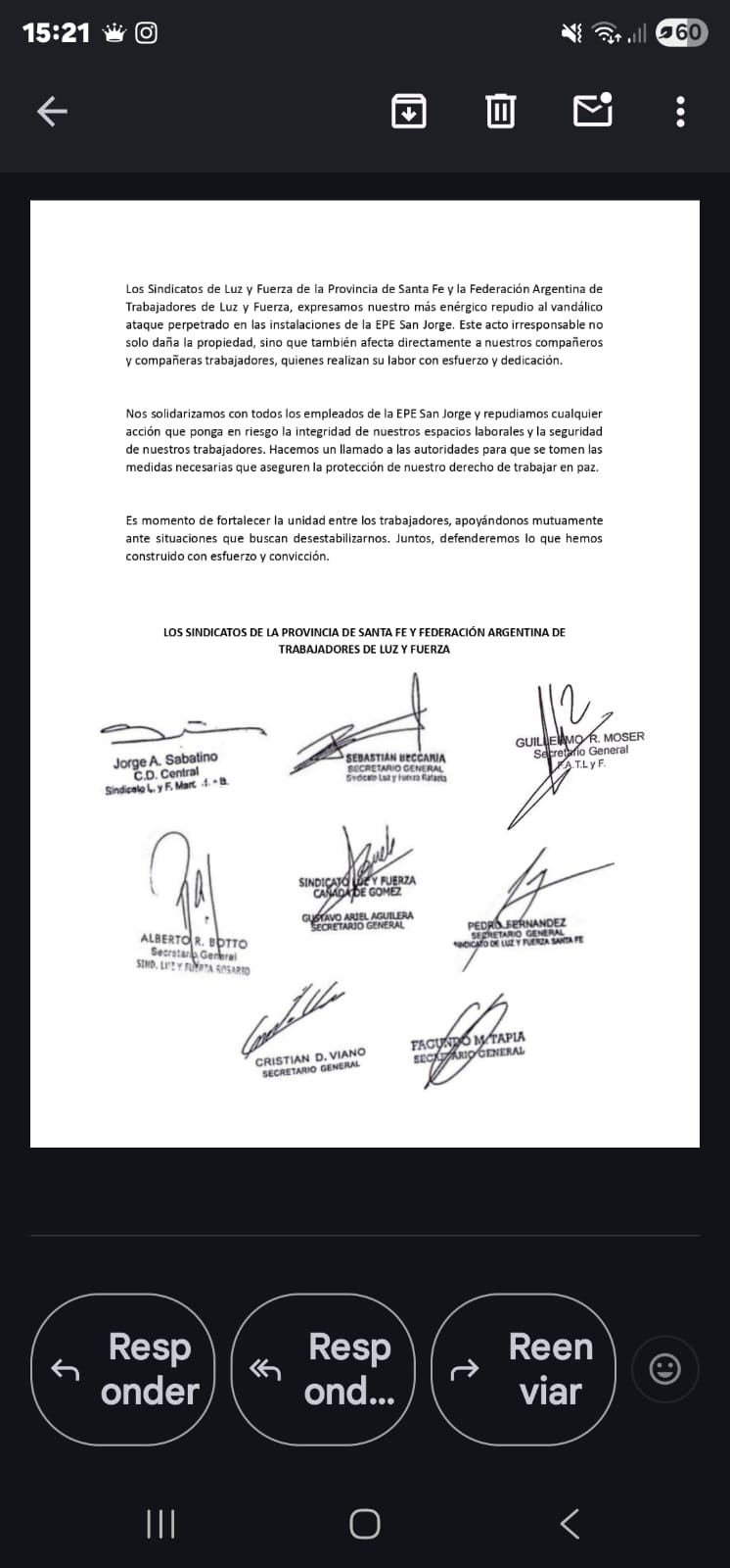 El gremio de Luz y Fuerza de Santa Fe emitió un comunicado repudiando el hecho.