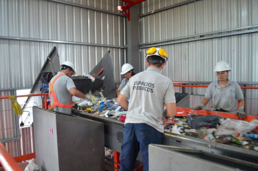 Entregan equipamiento para promover la economía circular
