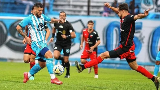 Colón fue un espanto defensivamente y terminó siendo aplastado por Gimnasia de Jujuy