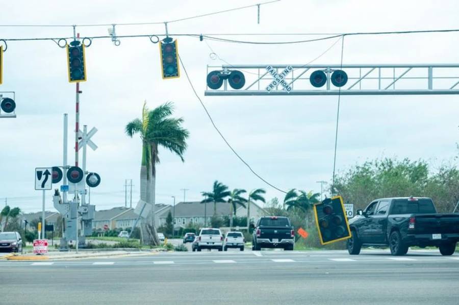 La costa este de Estados Unidos en alerta ante la llegada del huracán Erin, que castigó al Caribe