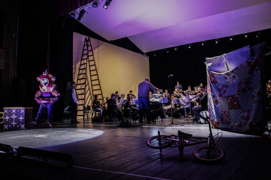 Sinfonía para Valentina y tres miedos: música y títeres en vivo en el Teatro Municipal