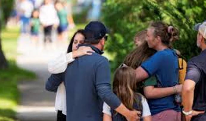 Dos niños muertos y 17 heridos tras un tiroteo en una escuela de Minneapolis
