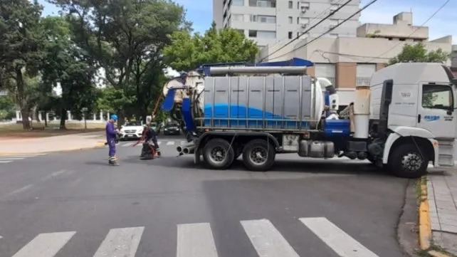 Aguas Santafesinas intima a usuarios por conexiones pluviales irregulares