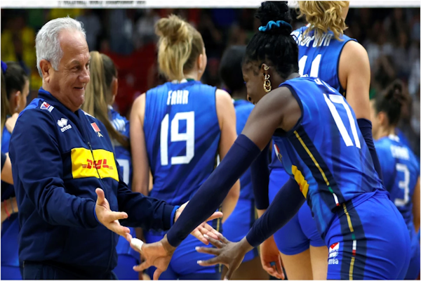 Mundial femenino de vóleibol: Velasco como DT es campeón con Italia