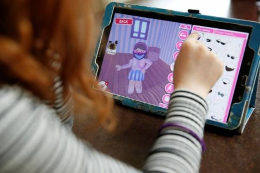 Denuncian captación de niñas en Roblox y difusión de pornografía infantil