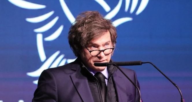 Javier Milei confirmó que negocia con el Tesoro de EEUU un nuevo préstamo: 
