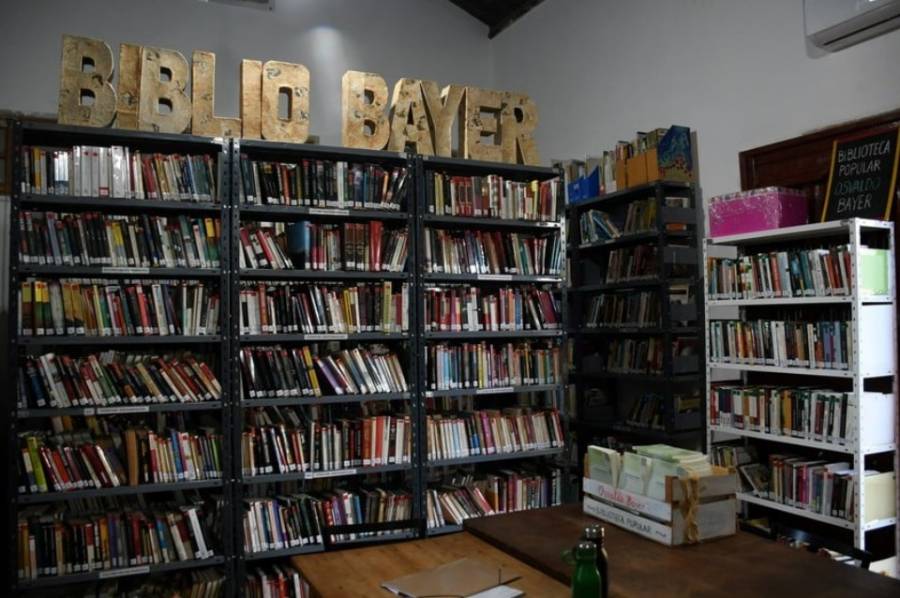 Indignación en Guadalupe: robaron y destrozaron la Biblioteca Osvaldo Bayer