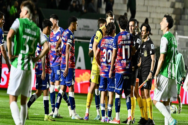 Flojo partido de Unión que rescató un empate ante Banfield