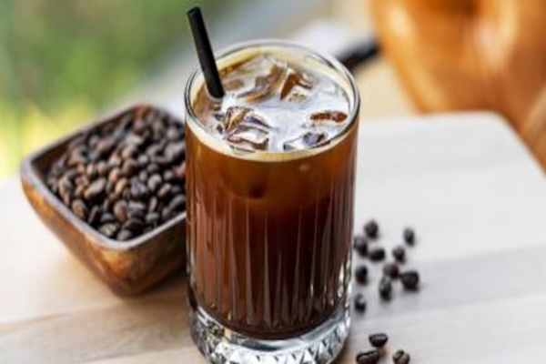El truco para que el café con hielo no quede aguado