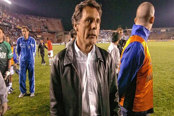 Colón despidió a Miguel Russo