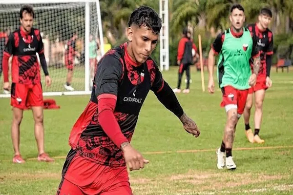 Los juveniles de Colón volvieron a la reserva