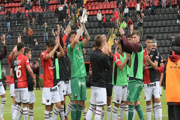 Colón: el plantel vuelve este lunes e inicia la “Purga”