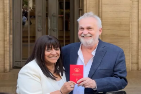 David Lebón se casó con su manager