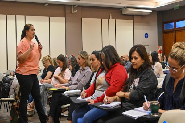 Plan Raíz: más de 7 mil docentes y directivos participaron