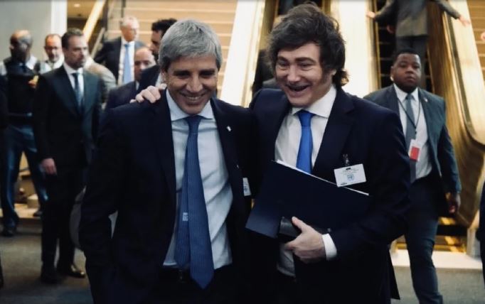 Luis Caputo pidió respaldo en las elecciones para profundizar reformas y generar