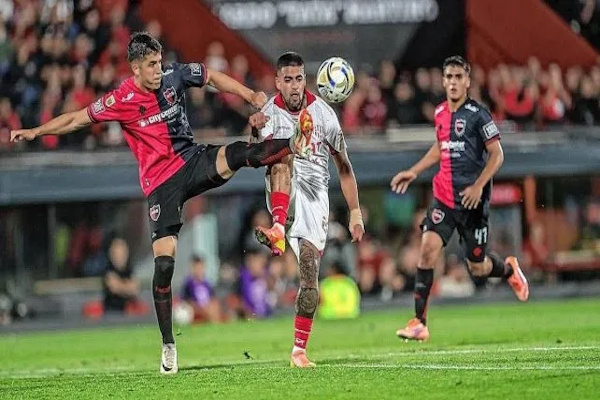 Agustín Colazo se convirtió en el artillero
