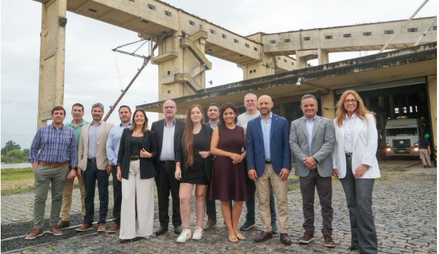 Santa Fe conecta con Tucumán y ofrece el potencial de sus puertos para sacar la producción al mundo