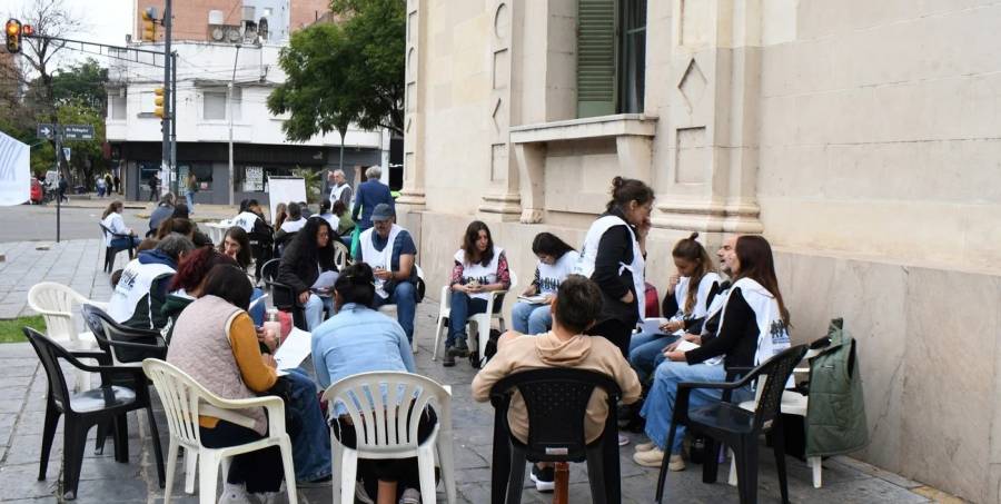 Docentes universitarios convocan a otro paro de 72 horas 