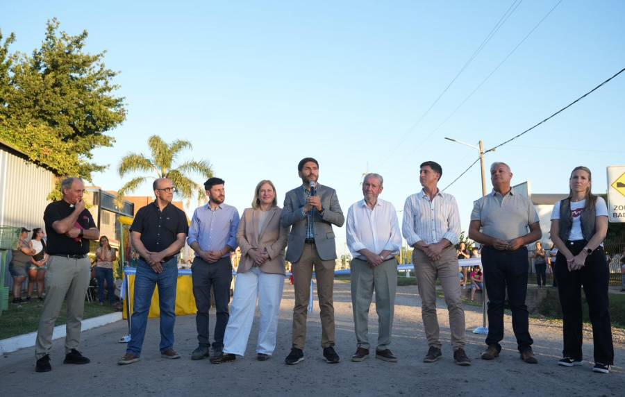 Pullaro inauguró y anunció más obras de mejoras urbanas
