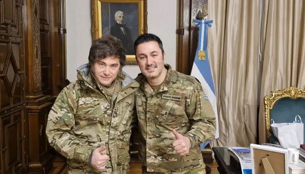 Luis Petri oficializó su renuncia al ministerio de Defensa