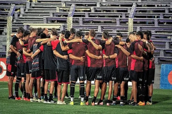 Los jugadores de Colón con la amenaza de llegar a Agremiados