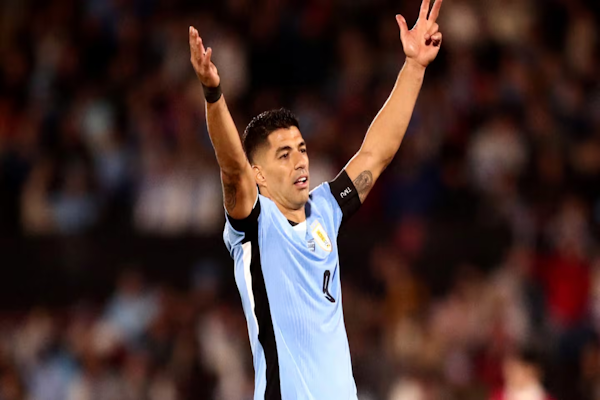 Luis Suárez desconoció dos de las cuatro estrellas de su selección 