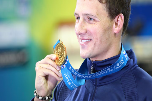 Un campeón olímpico subasta sus medallas para saldar deudas millonarias