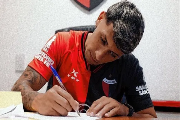 Colón oficializó su primera incorporación